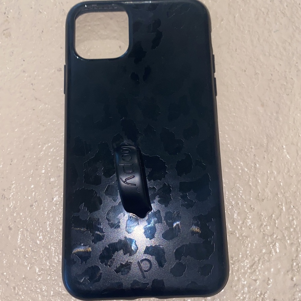 Black leopard Loopy case - Picture 2 of 8